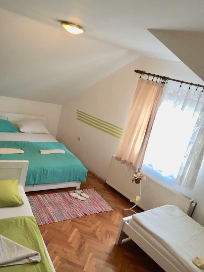 Hostel Lega House 오시예크 외부 사진